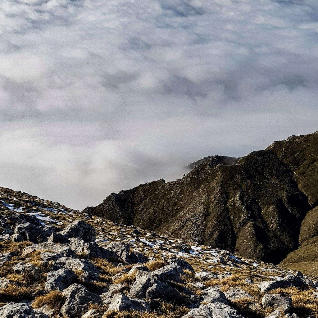 Valle nebbia