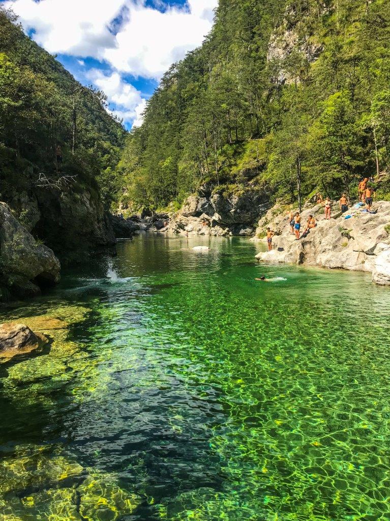 Acqua delle pozze smeraldine