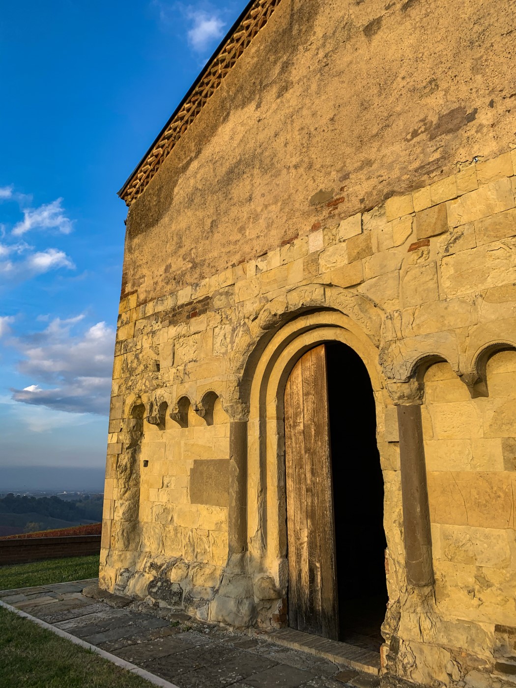 Oratorio di San Michele Castelvetro di Modena