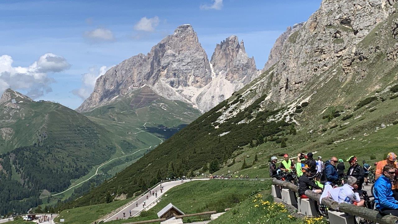 Panorama dolomiti da Passo Pordoi