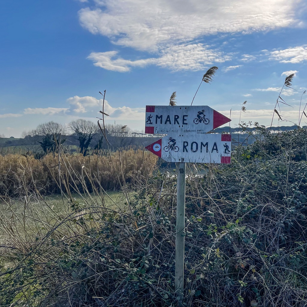 Ciclabile Roma Mare cartello