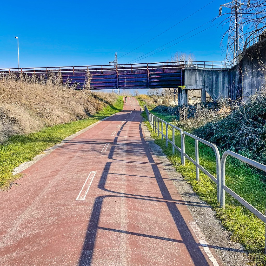 Pista ciclabile lungotevere Roma